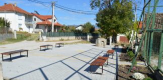 Седларци доби уредено катче во центарот на населеното место, Општина Василево постави урбана опрема