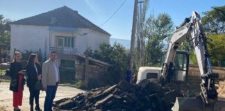 Започна реконструкцијата на локалниот пат од крстосницата за брана Турија до Добрашинци