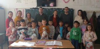 Првачињата од Василево и Нова Маала добија новогодишни пакетчиња од Градоначалникот Андонов