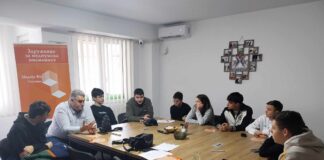 „Медија Флеш“ заедно со младите ја креираше програмата за спроведување на проектот „Читај меѓу редови: Спротивстави се на дезинформации и биди медиумски писмен во ера на дигитални вести!“