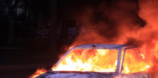 Во Струмица горел паркиран мерцедес а кај Сушево паркиран багер, полицијата со увид на двата пожара