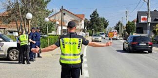 Во Гевгелија полицијата одзеде мопед и возило ,,даеву“ – возачите не поседувале возачки дозволи !