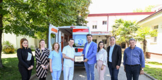 Гевгелиската болница доби амбулантно возило за итна помош – донација од Новоматик Македонија