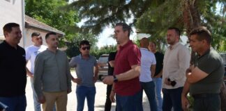 Трипуновски и откупувачите договорија повисока откупна цена на доматите во струмичко ( фото )