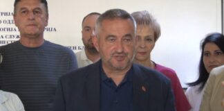 80 одсто од пациентите кои собираат донации за лекувања во странство не се јавиле за помош во ФЗО, кажа директорот Клековски