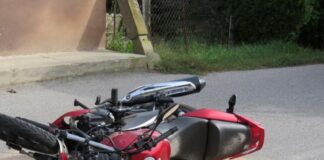 Мотоциклист тешко повреден откако изгубил контрола и паднал на патот Борисово – Колешино