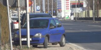 Полицијата ќе ги засили контролите и најави казни за возачите кои се паркираат на тротоари во Струмица