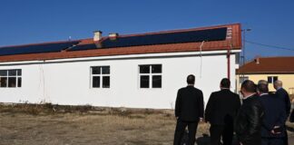 Училишта во Босилово и Турново добија фотоволтаици и сами произведуваат електрична енергија (фото)