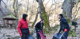 Активисти од движењето „Ја штитам Беласица“ го чистеа Колешинскиот водопад и побараа да се прогласи за заштитена зона !