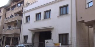 Стариот струмички театар кој се гради цели 11 години ќе биде готов до крајот на 2026, најави министерот Љутков