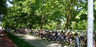 100 деца добија вело легитимации и заштитни кациги од програмата ,,Вело безбедност“ – одбележан Светскиот ден на велосипедот (ФОТО)