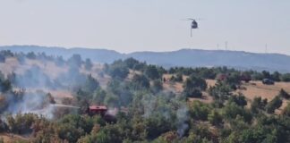 Над 200 лица со околу десетици специјализирани возила, хеликоптери и ер трактори, се гаси денес пожарот на Готен