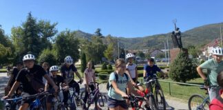 Млади струмичани се вклучија во Европската недела на мобилност и порачаа – Вози велосипед, оти иднината е во твои раце ! (ФОТО)