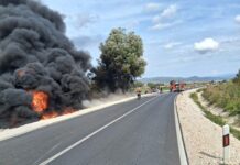 Возачот на цистерната која се преврте и запали вчера кај ,,Шарен мост“ се здобил со тешки повреди, соопшти полицијата