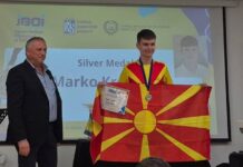 Средношколецот Марко Кренков од Струмица освои сребро на Балканската олимпијада по информатика во Кипар (ФОТО)