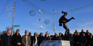 Поставена „Биста на борачите“ во Радовиш како спомен на златната генерација која ја освои Европа и донесе гордост на Македонија !