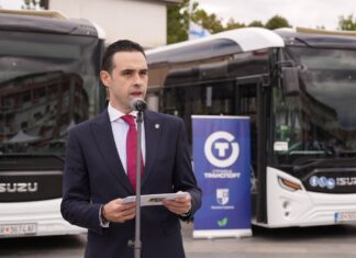 Костадинов: Ги отфрлам во целост наводите за сторено кривично дело за јавната набавка на електричните автобуси во Струмица