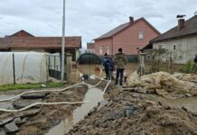 Надојдените води и неисчистеното речно корито повторно не поплавија – велат жителите од Чифлик маало во струмичко Муртино