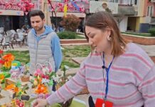 Од колачиња до декоративни експонати – Ирена Филева од Струмица прави „вкусни подароци“, рачно изработени ! (ВИДЕО)