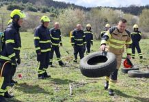 ВИДЕО: Над Струмица, вежба за справување со шумски пожари – презентирани новите заштитни униформи и специјално средство