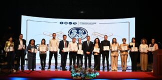 15 просветни работници и вработени од градинки во Струмица добија признанија за празникот „Свети Кирил и Методиј“