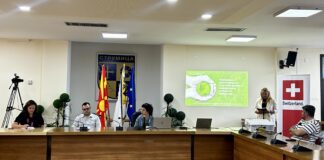 Потребен национален систем за управување со земјоделска пластика – таа ја има се повеќе и завршува или на депонии или се гори
