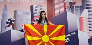 Теа Ангелова од Радичево освои сребро и бронза за Македонија на Eкономската олимпијада во Кина (ФОТО)