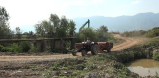 Почна постапката за изградба на нов мост за пристап до нивите во атарот на струмичко Секирник (ВИДЕО)
