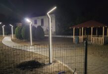 Паркот во Дабиле кој го прават граѓани на селото „светна“, се поставија и канделабри a во уредувањето се вклучија и млади (ФОТО/ВИДЕО)